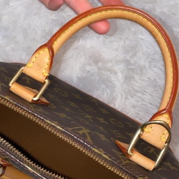 Louis Vuitton Alma PM - Picture 5 of 13